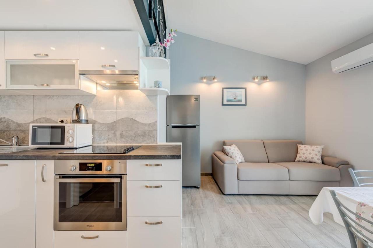 Ventula Apartment Mimice Exterior photo