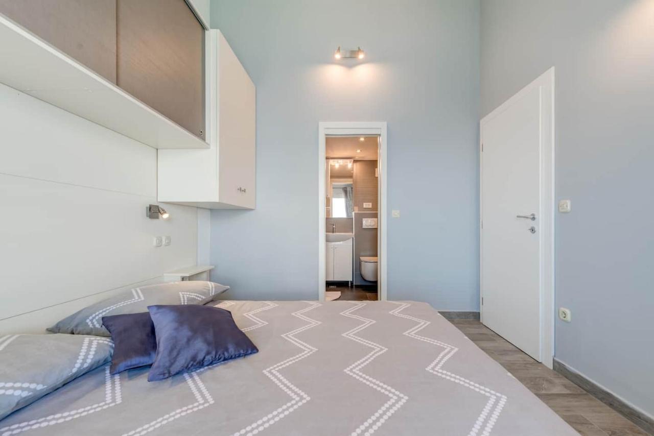 Ventula Apartment Mimice Exterior photo