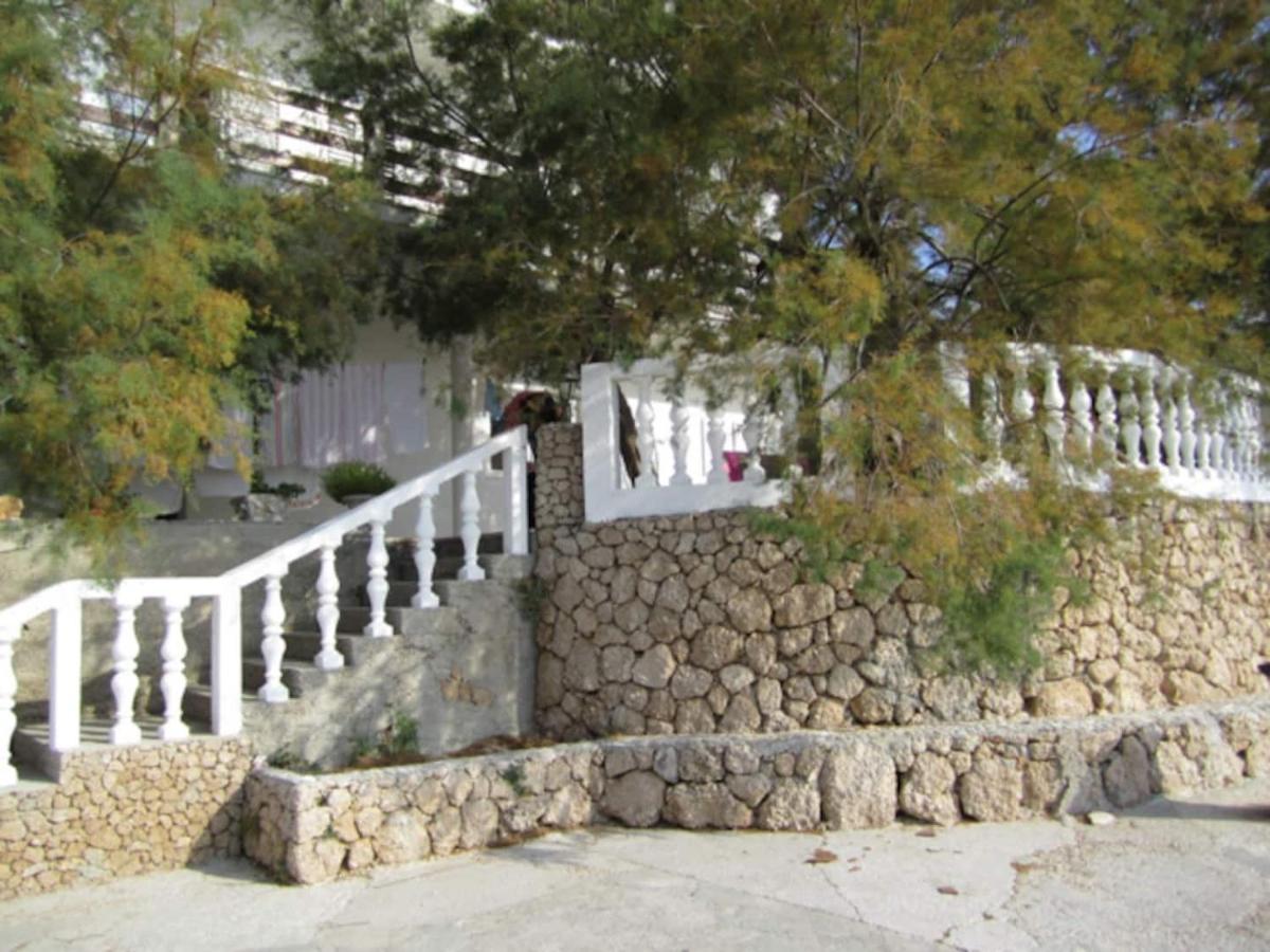 Ventula Apartment Mimice Exterior photo