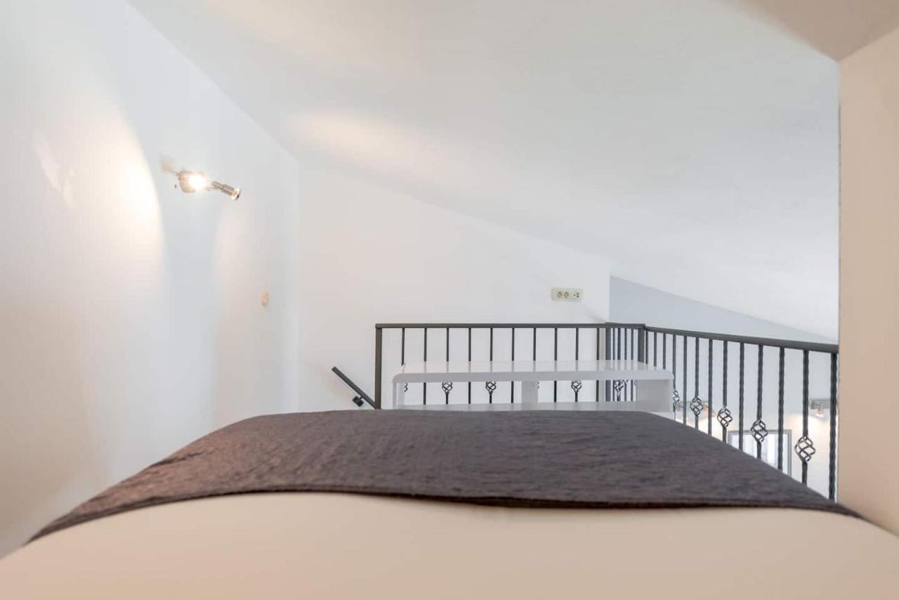 Ventula Apartment Mimice Exterior photo